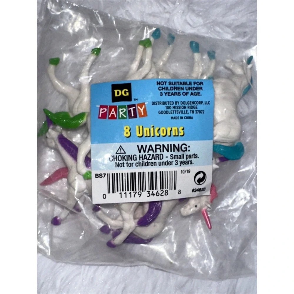 PLASTIC TOY UNICORNS FOR PARTYS, CAKE TOPPERS, GIFTS GAMES lot of 2 (16 unicorn)